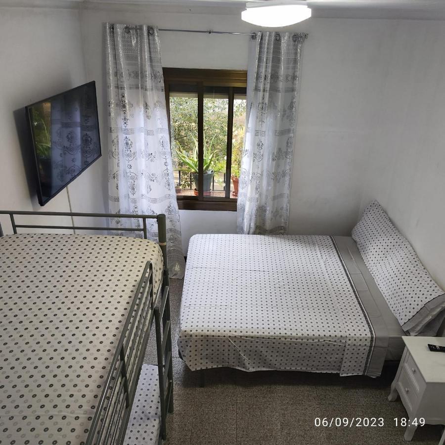 Apto Barcelona C R Lejlighed Santa Coloma de Gramanet Eksteriør billede